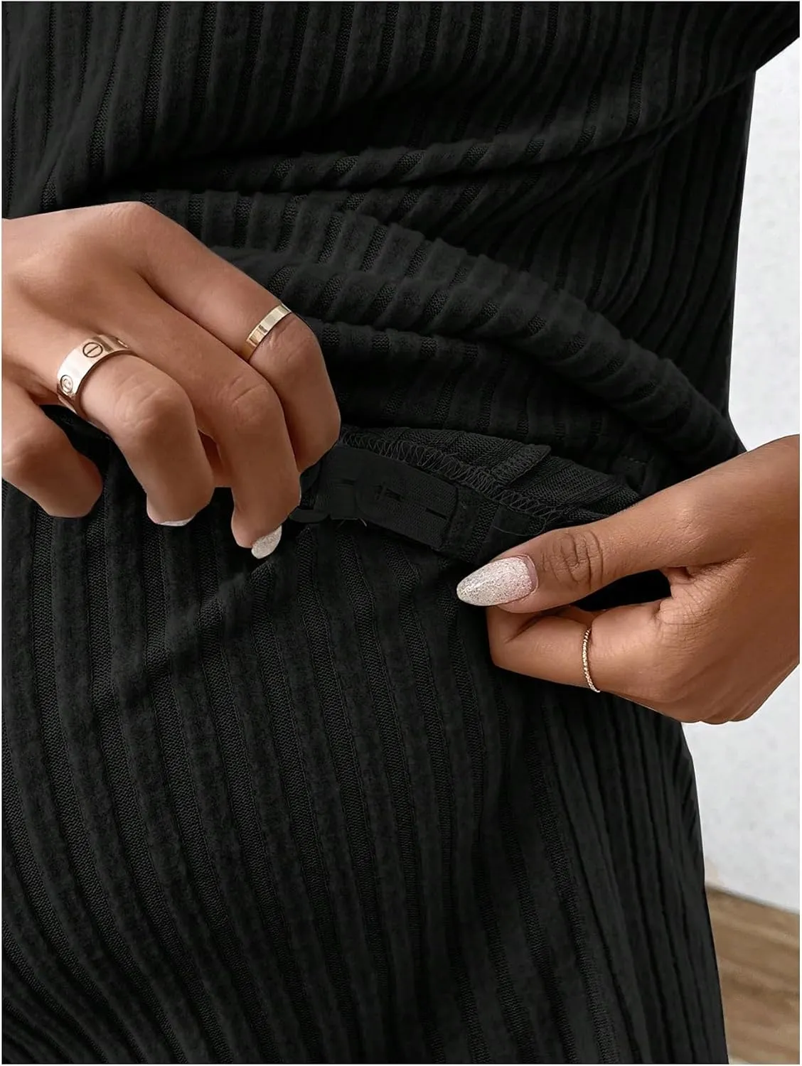 SweatyRocks Women's Maternity 2 Piece Outfits V Neck Short Sleeve Top and Elastic Waist Shorts Set