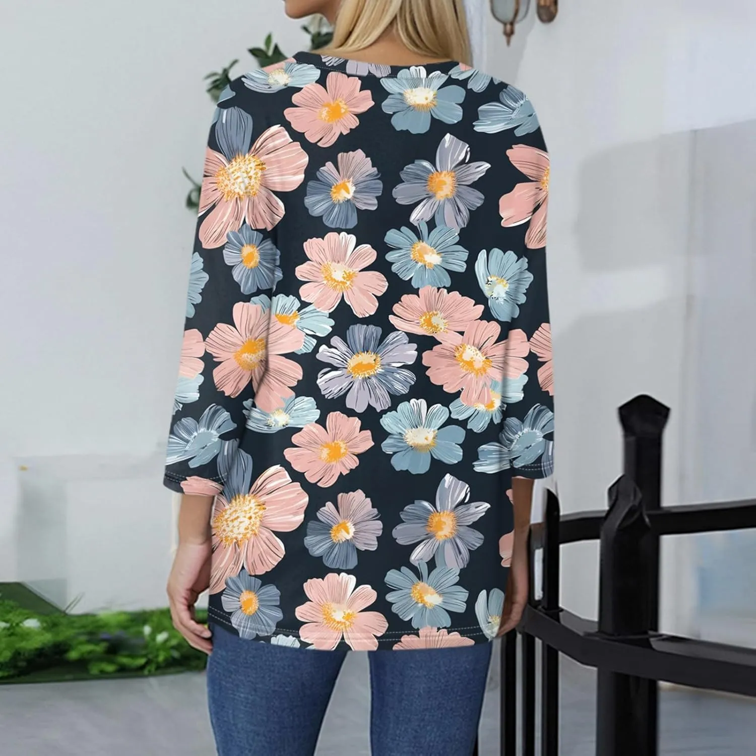 Women's Casual 3/4 Sleeve T-Shirts Round Neck Cute Tunic Tops Basic Tees Blouses Summer Fashion Tee Top