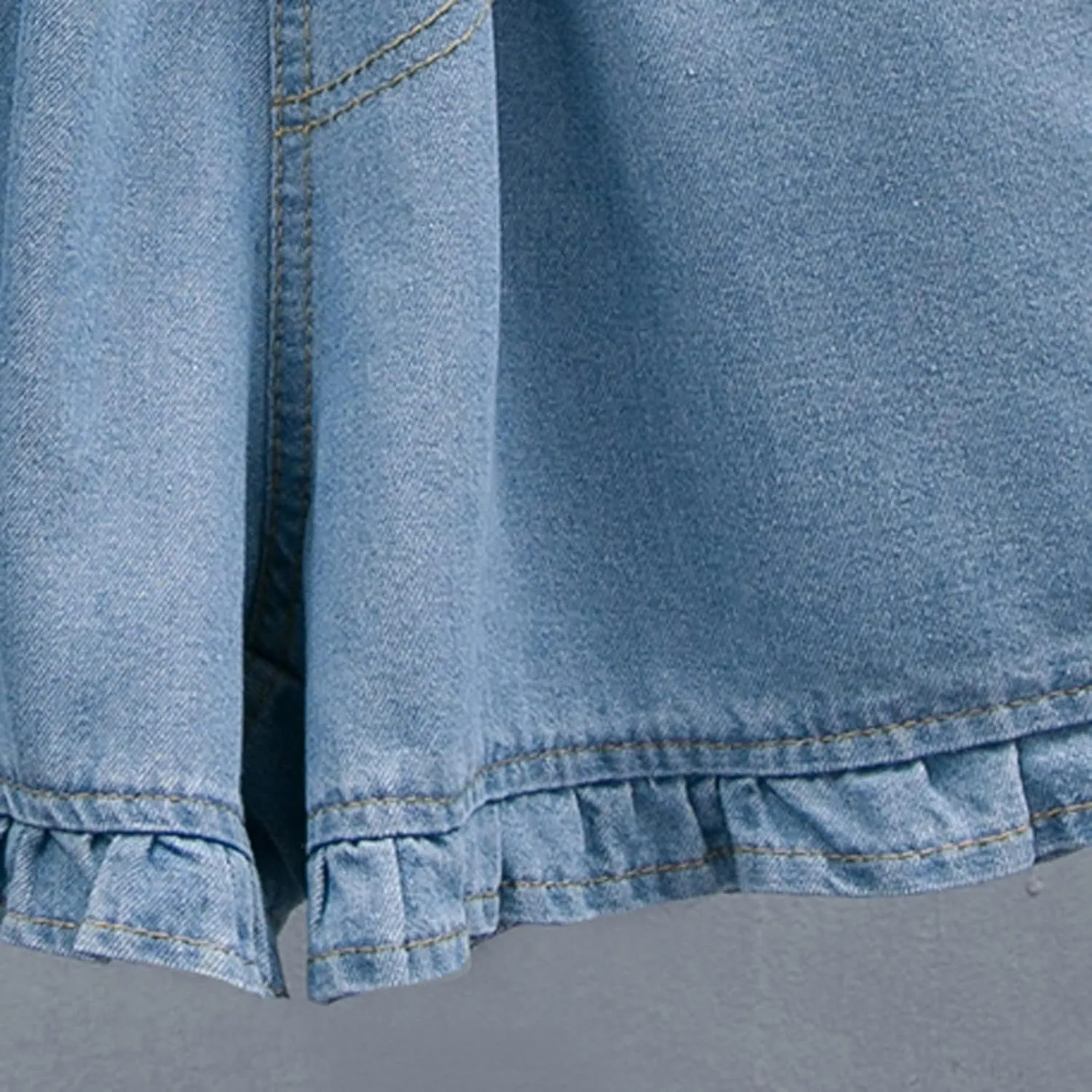 Women's Denim Shorts Pleated Plus Size Loose Lace High Waist Denim Shorts with Ruffled Hem Pockets Trendy Pants 2025