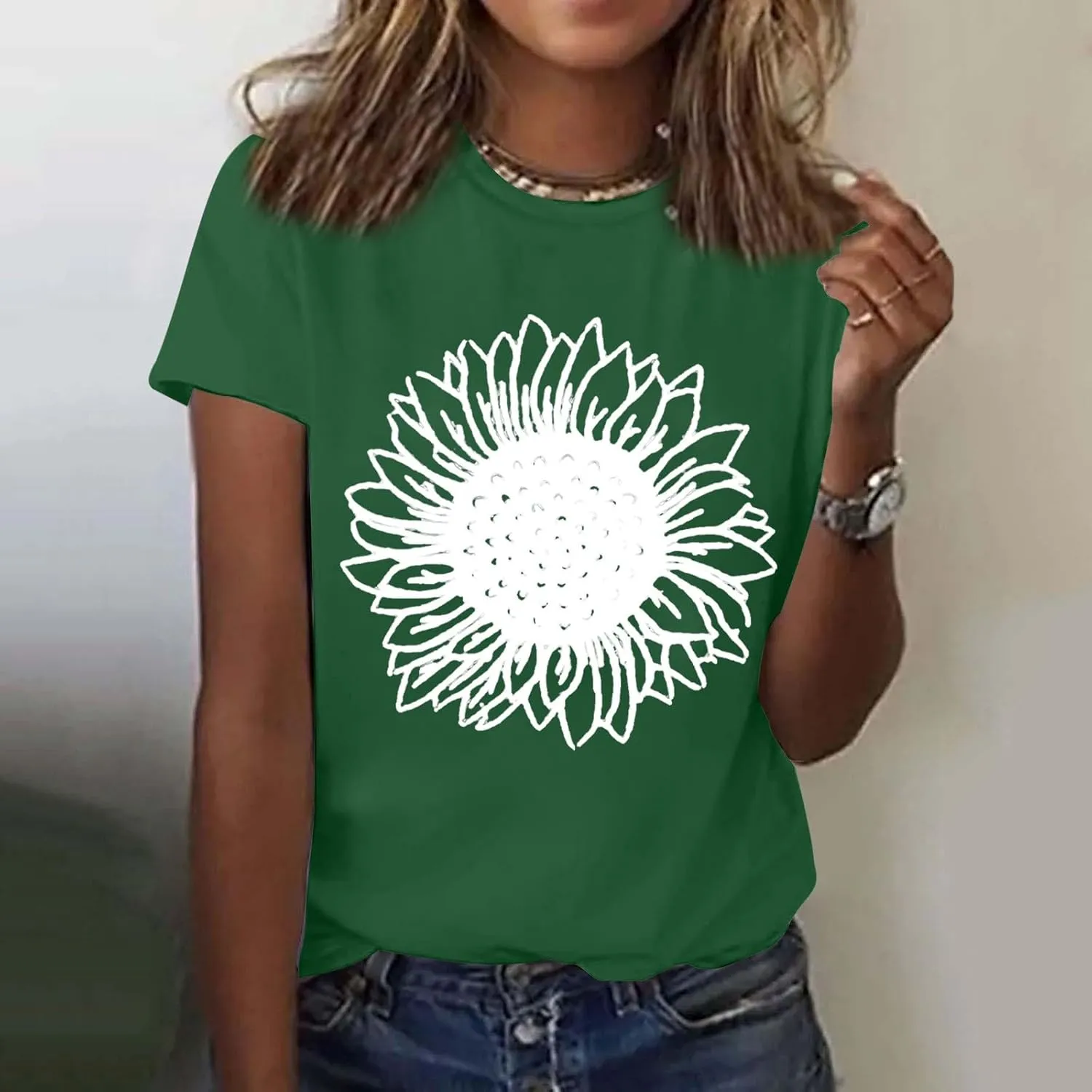 Womens Sunflower T Shirt Summer Novelty Cute Flower Graphic Loose Fit Tees Classic Crew Neck Short Sleeve Casual Tops