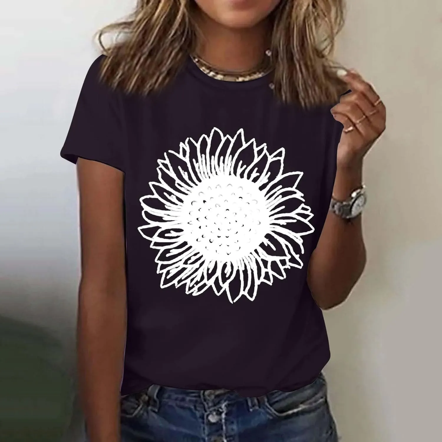 Womens Sunflower T Shirt Summer Novelty Cute Flower Graphic Loose Fit Tees Classic Crew Neck Short Sleeve Casual Tops